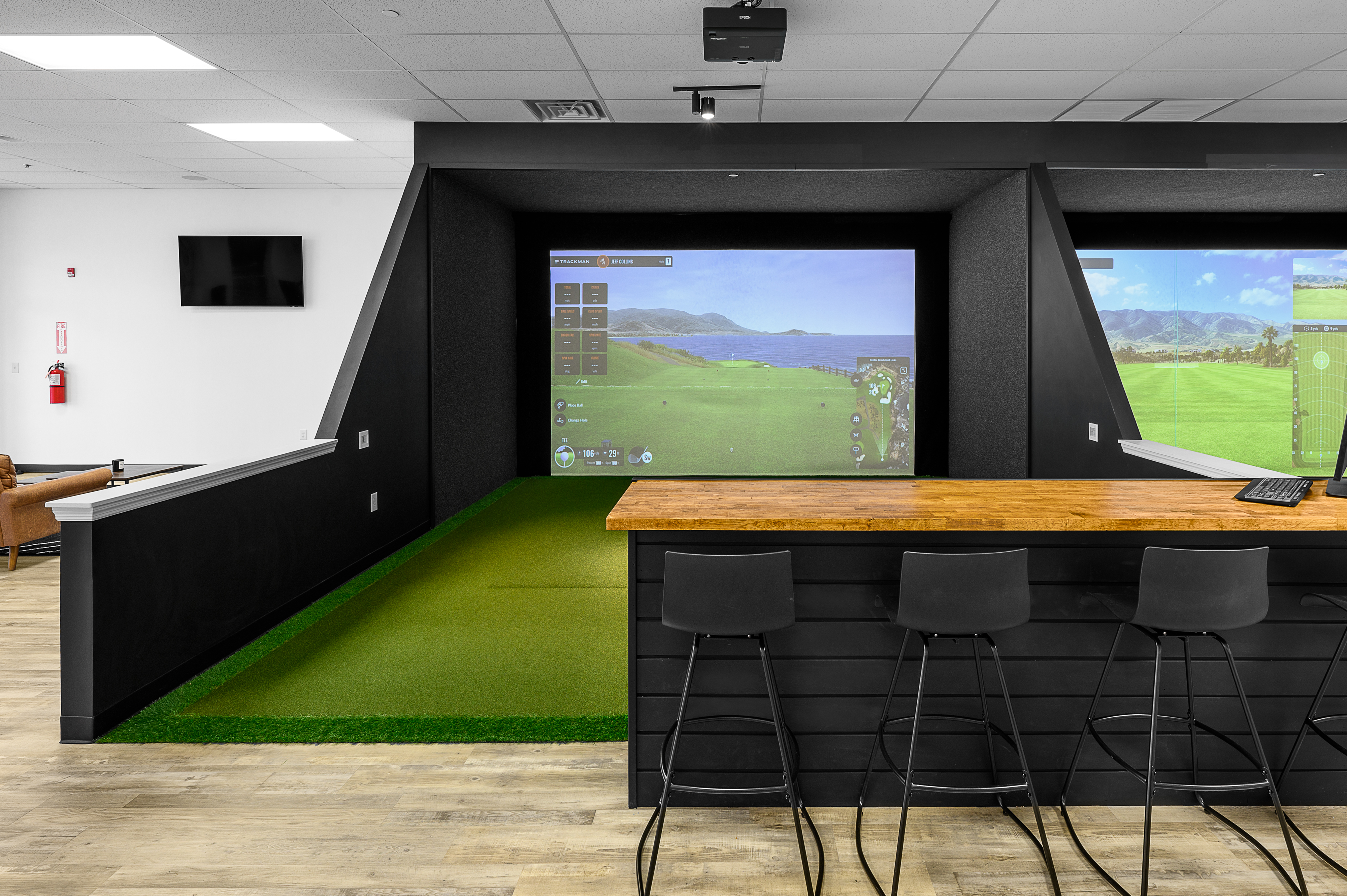 A photo of 1 of our Indoor Golf Simulator Bays